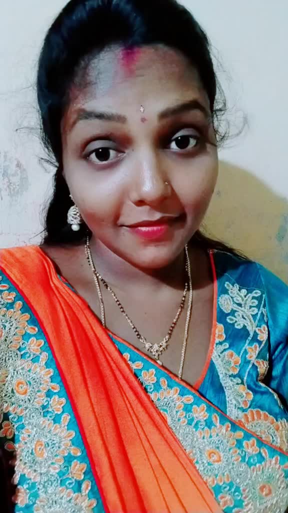 @MahiMouni💞 Mudhiraj