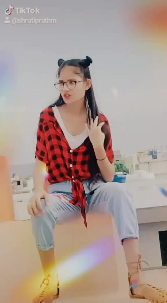 @😎 Attitude Queen 😎