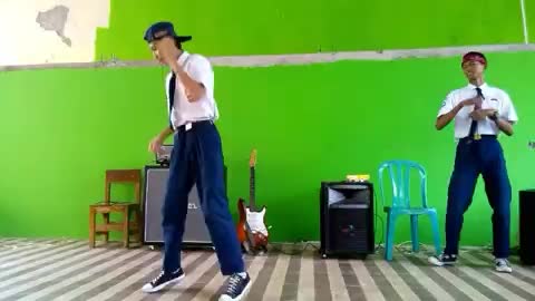 @yariz