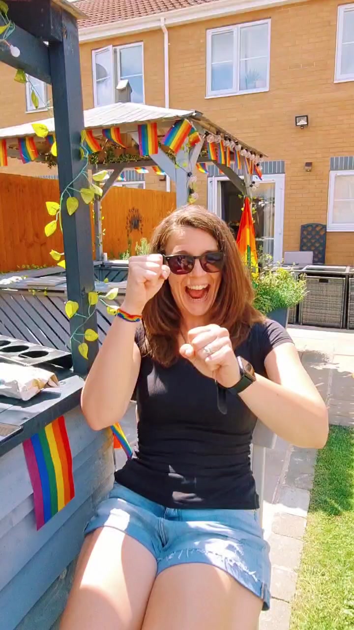 @Cat.and.Rach 👭🏳️🌈✨️