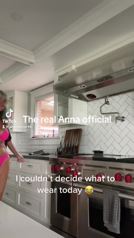 @Annaincanada