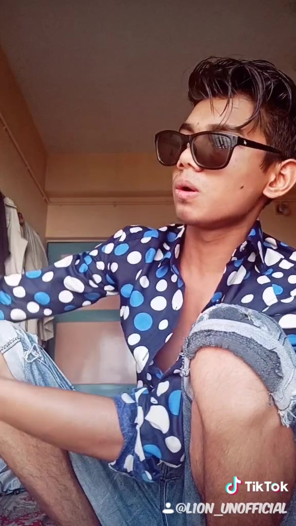 @T2 LION BOY