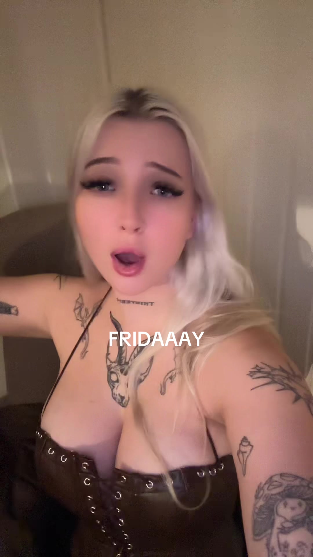 @Vikkzy