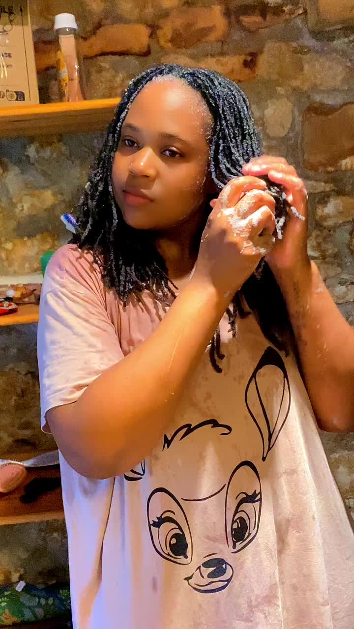 @launa🇿🇼🇫🇷