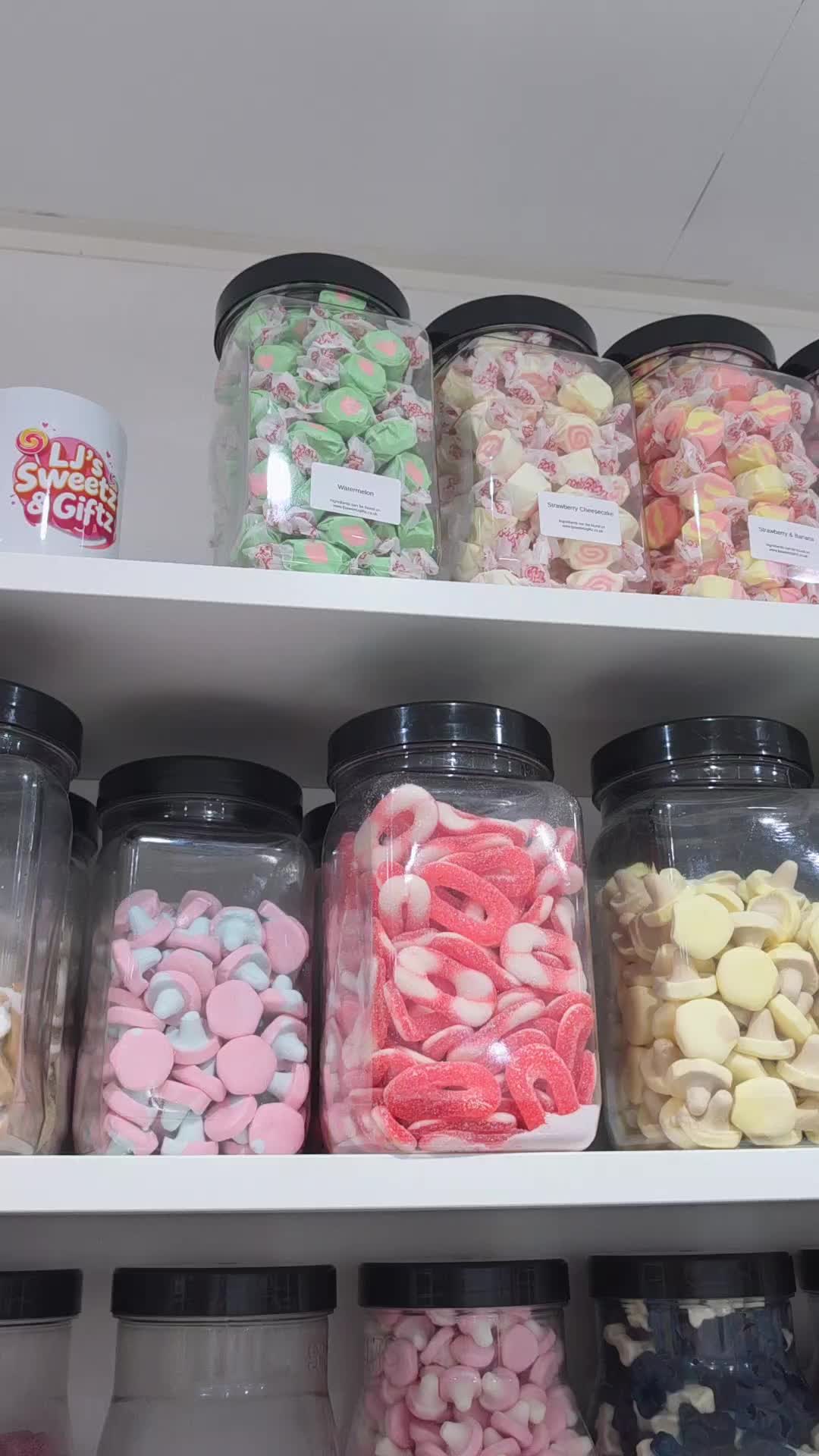 @LJs Sweetz & Giftz