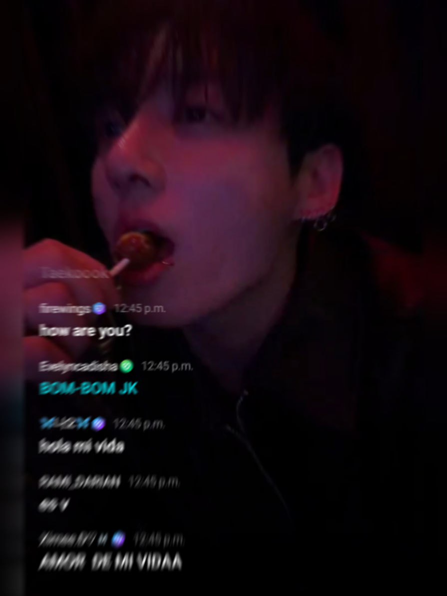@Evelyn 에블린 Ĺ&oacute;pez 💜💚