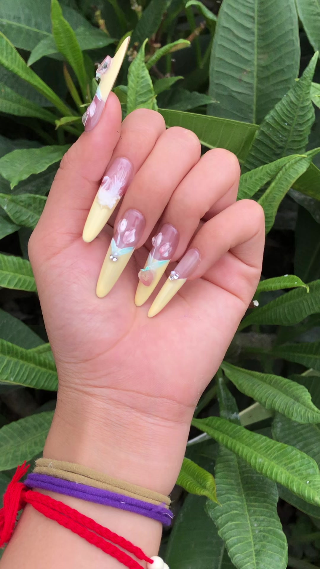 @JMhandmadepressonnails
