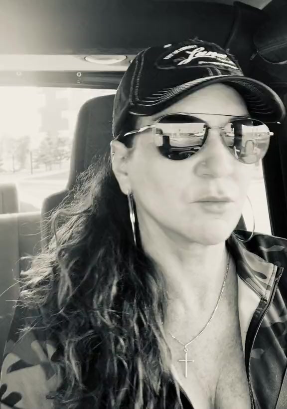 @Susielicious_1 🇨🇦
