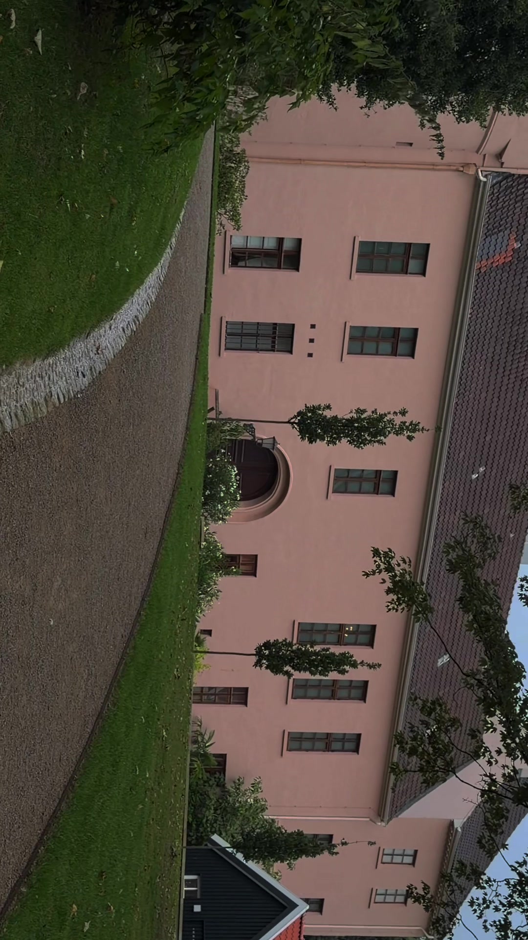 @luc1feer_
