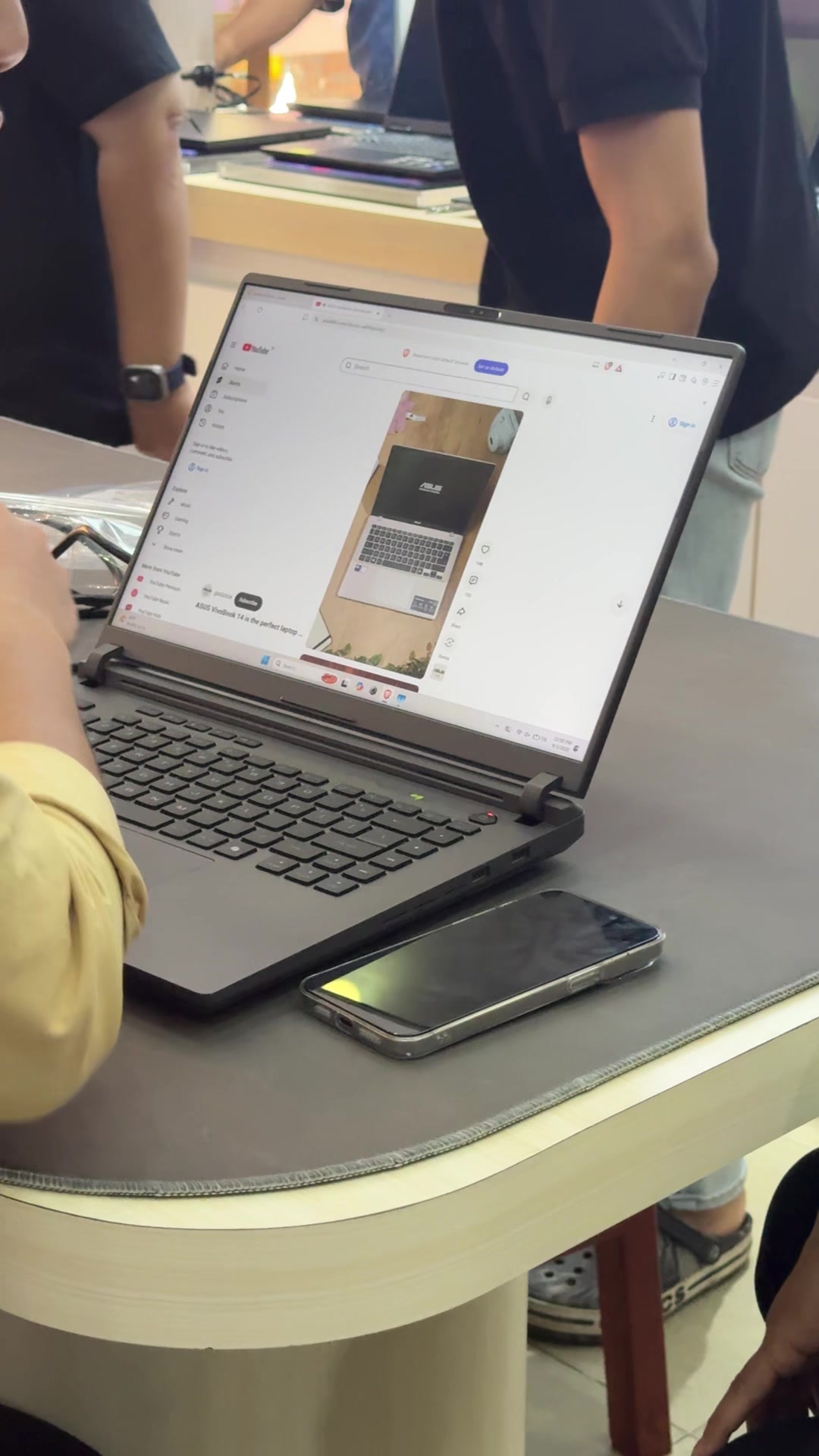 @Beckie Deal Computer បេកគីឌៀល