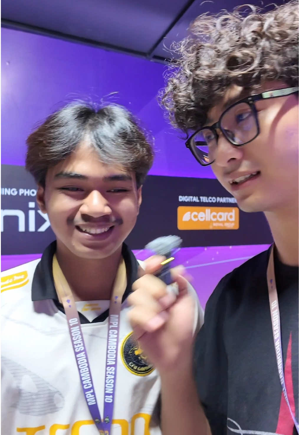 @D.FanGz-រ៉ាឌី