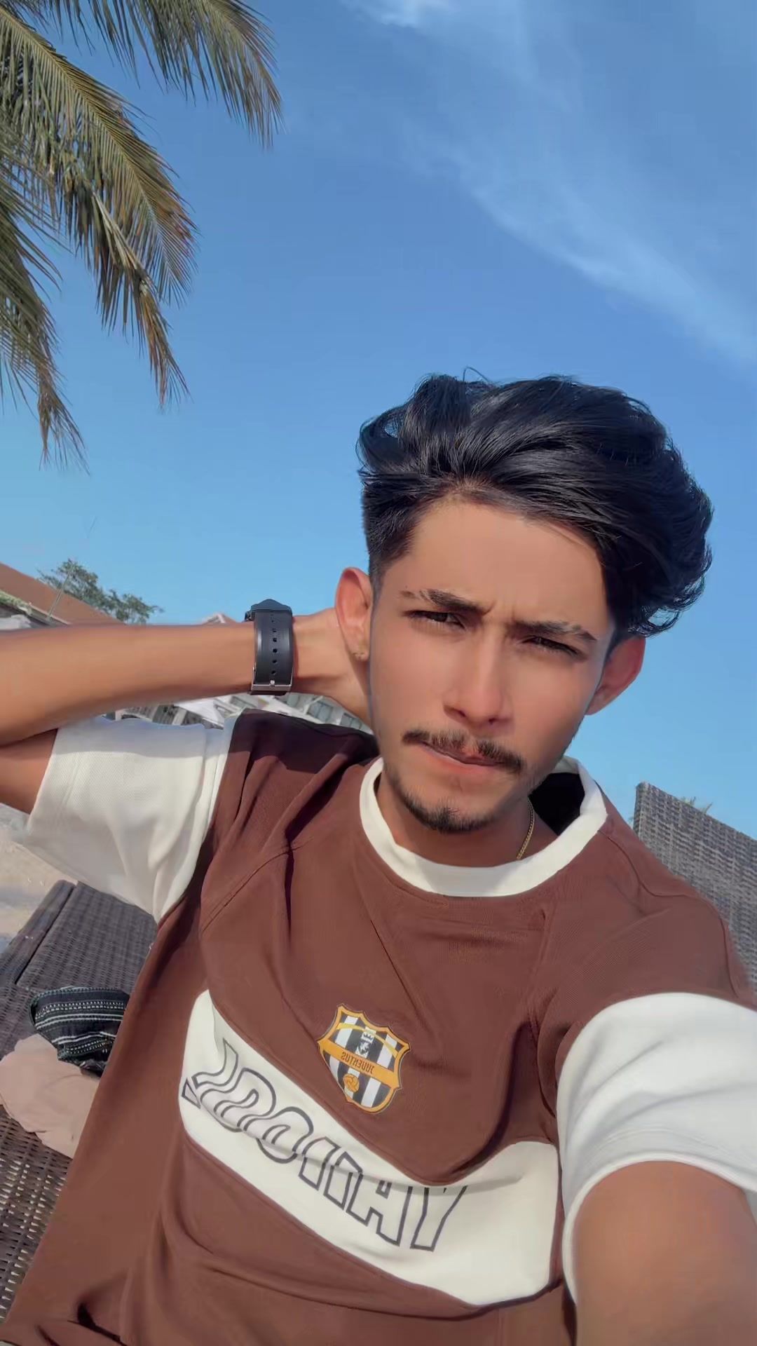 @𝐂𝐫𝐮𝐬𝐡 𝐭𝐭  𝟏𝐌🎀