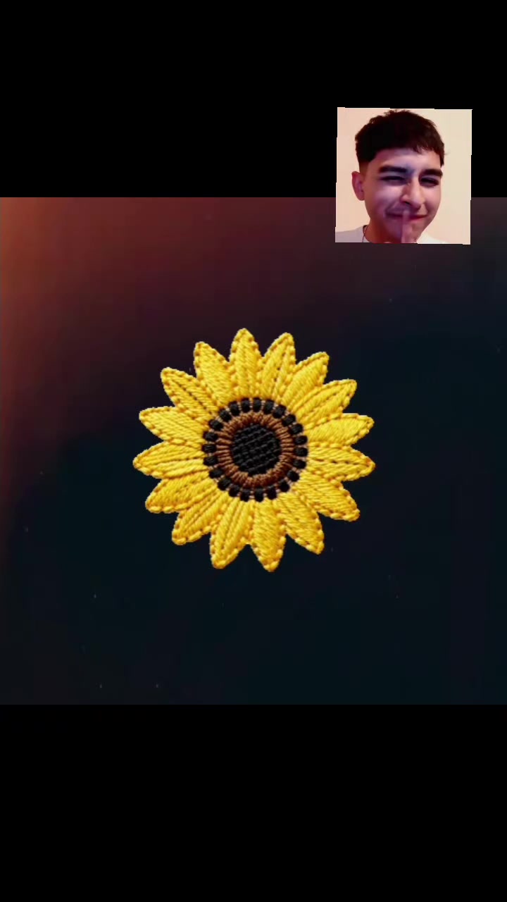 @Aylin_notazuky