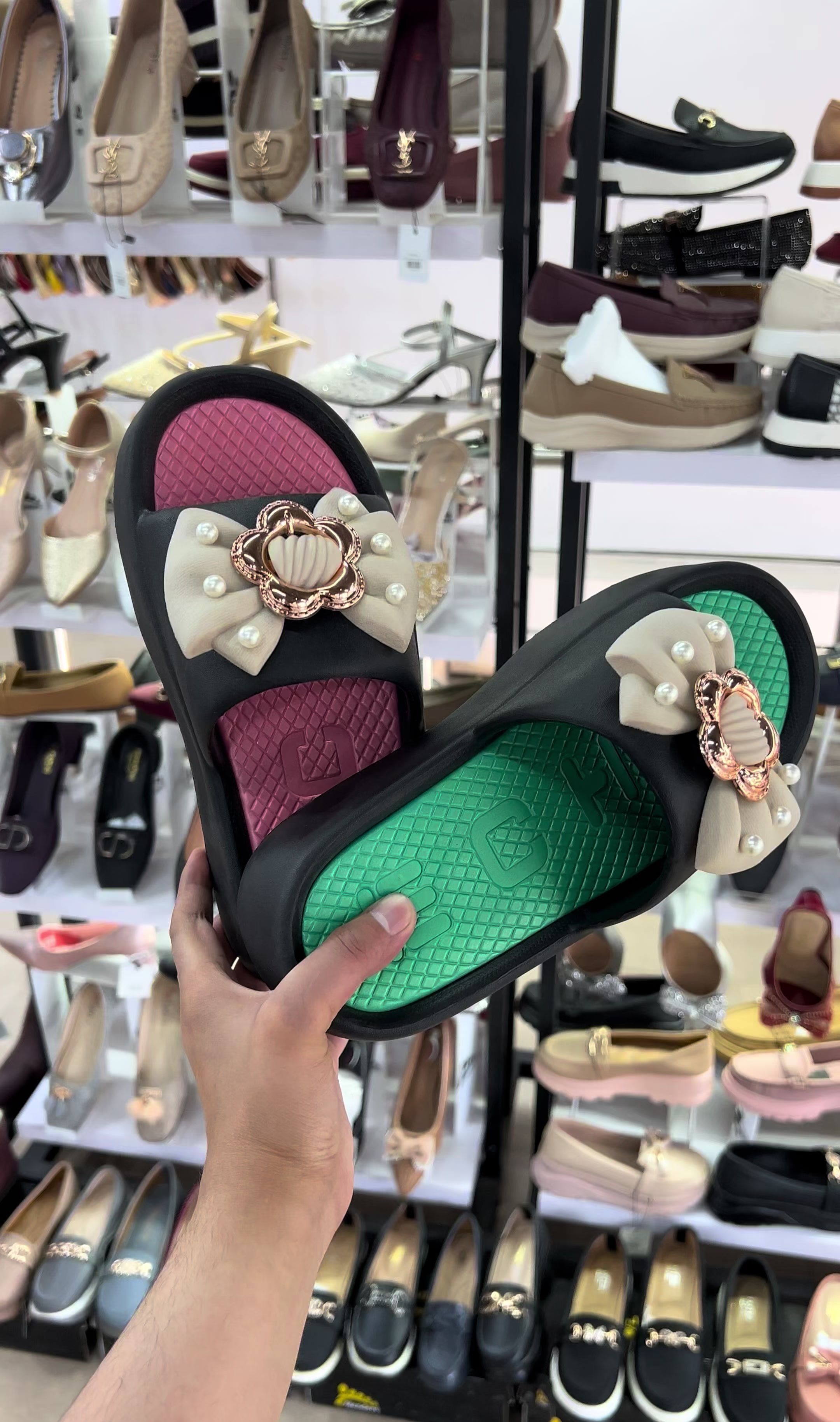 @Footwear Menders