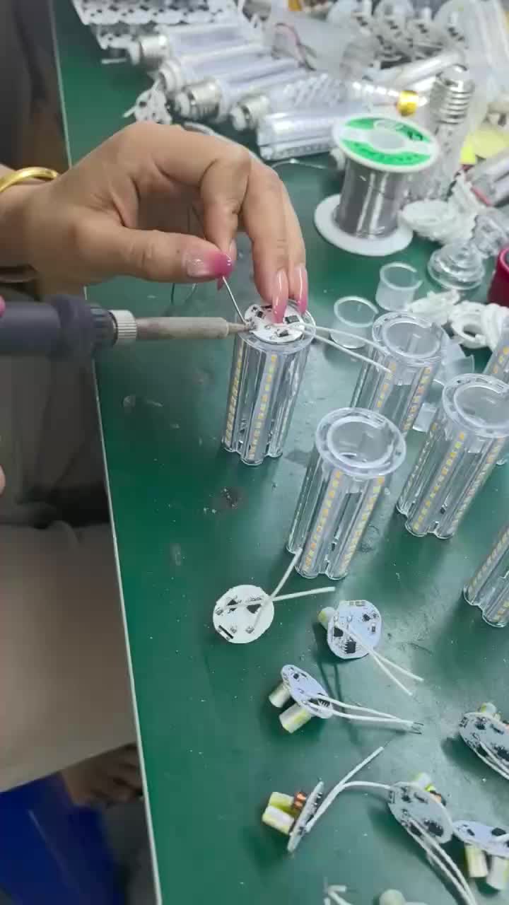 @Lily Lighting