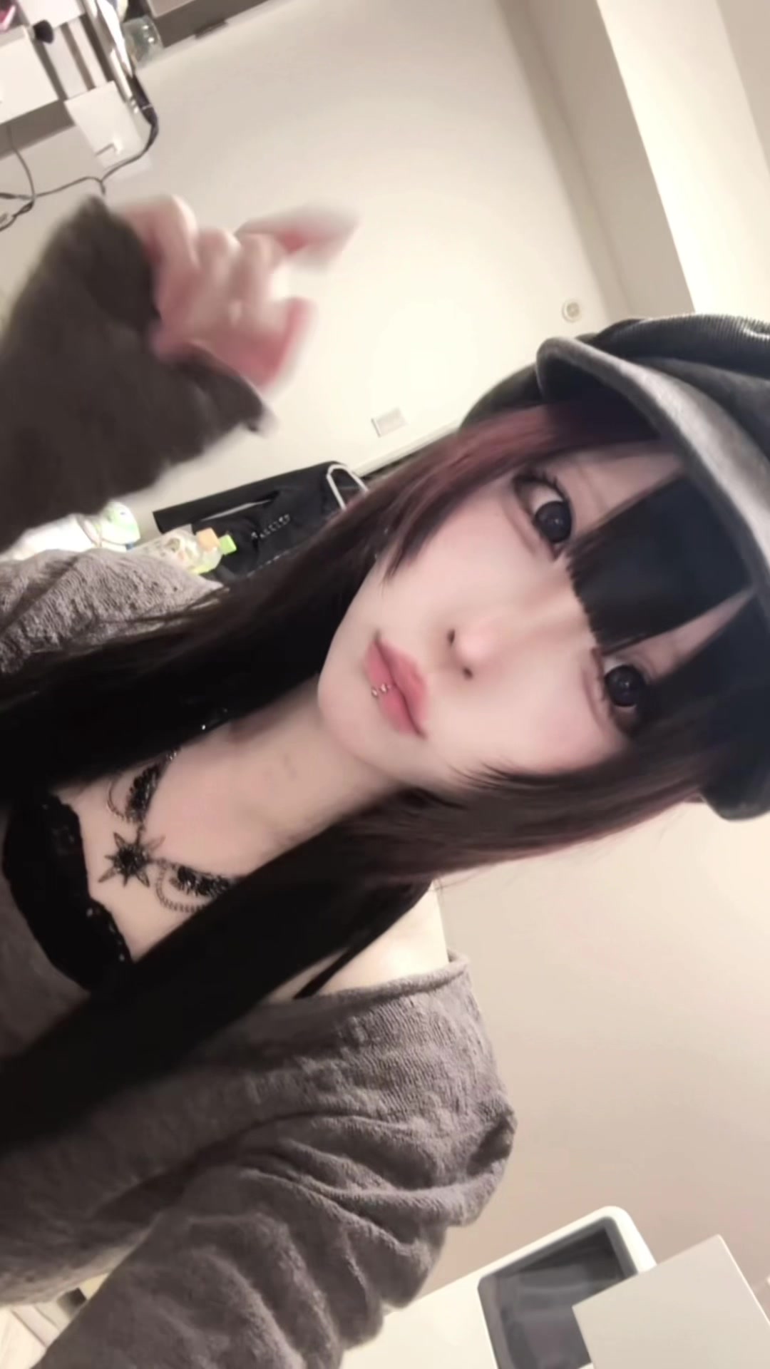 @はる