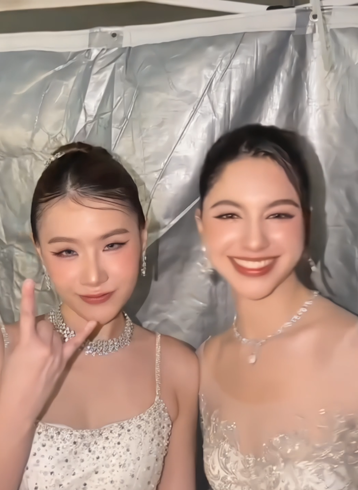 @𝑺𝒐𝒇𝒊 ୨୧