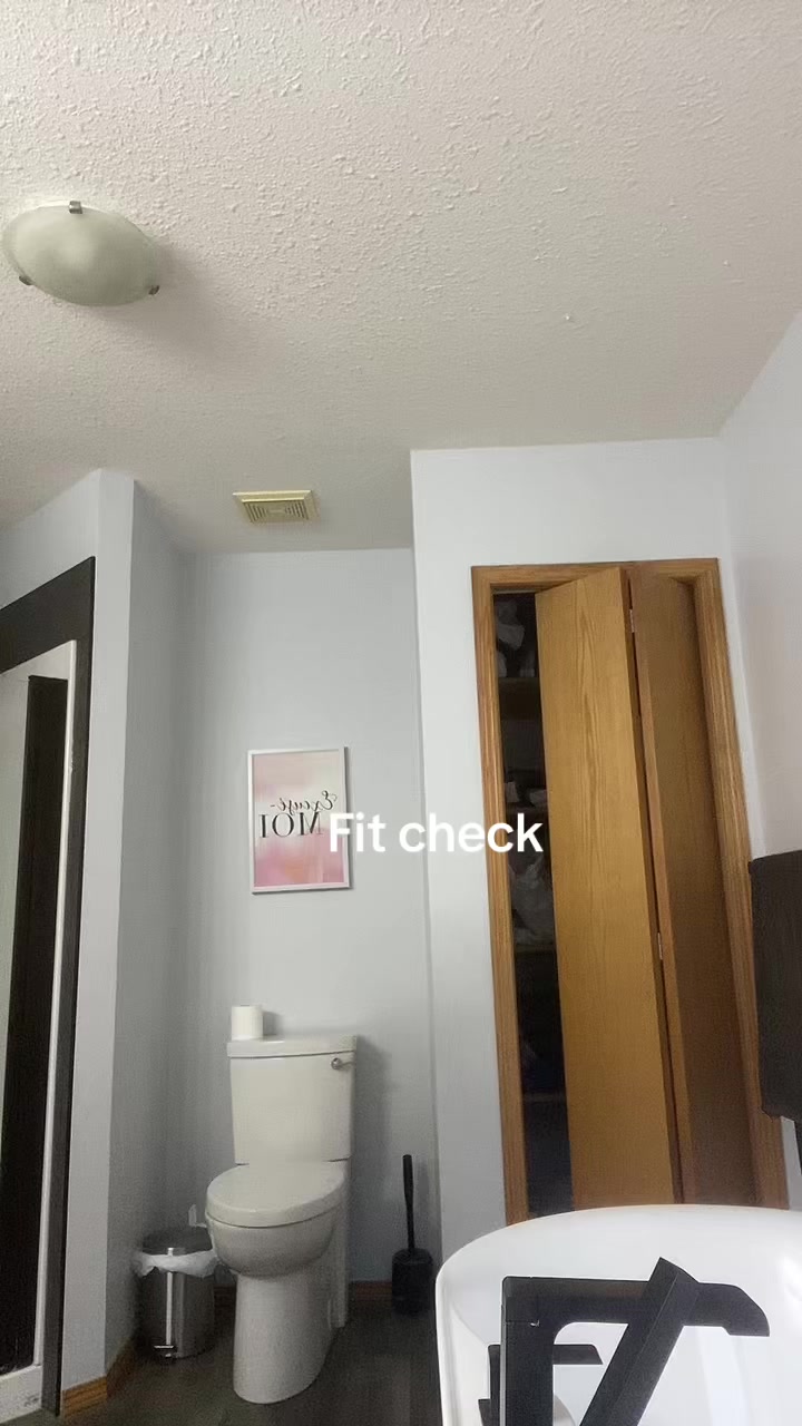 @Eᥫ᭡.