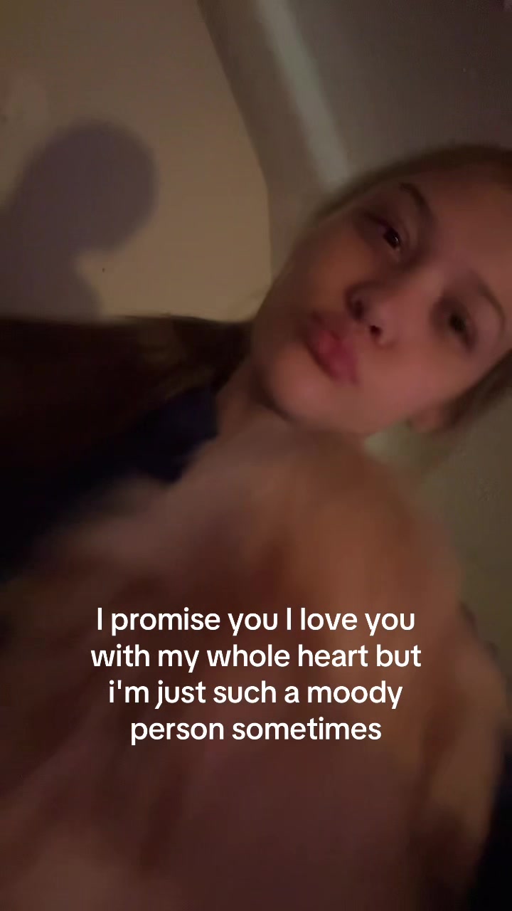 @🧟&zwj;♀️