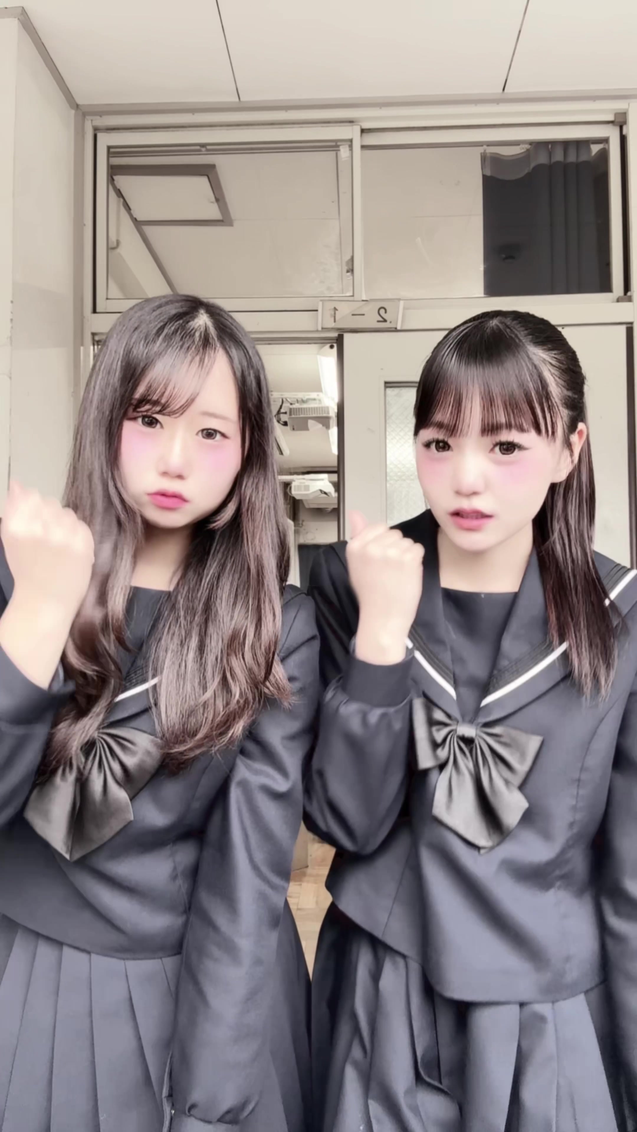 @ゆい
