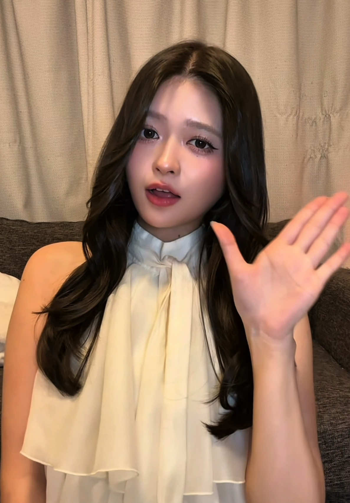 @景井 ひな