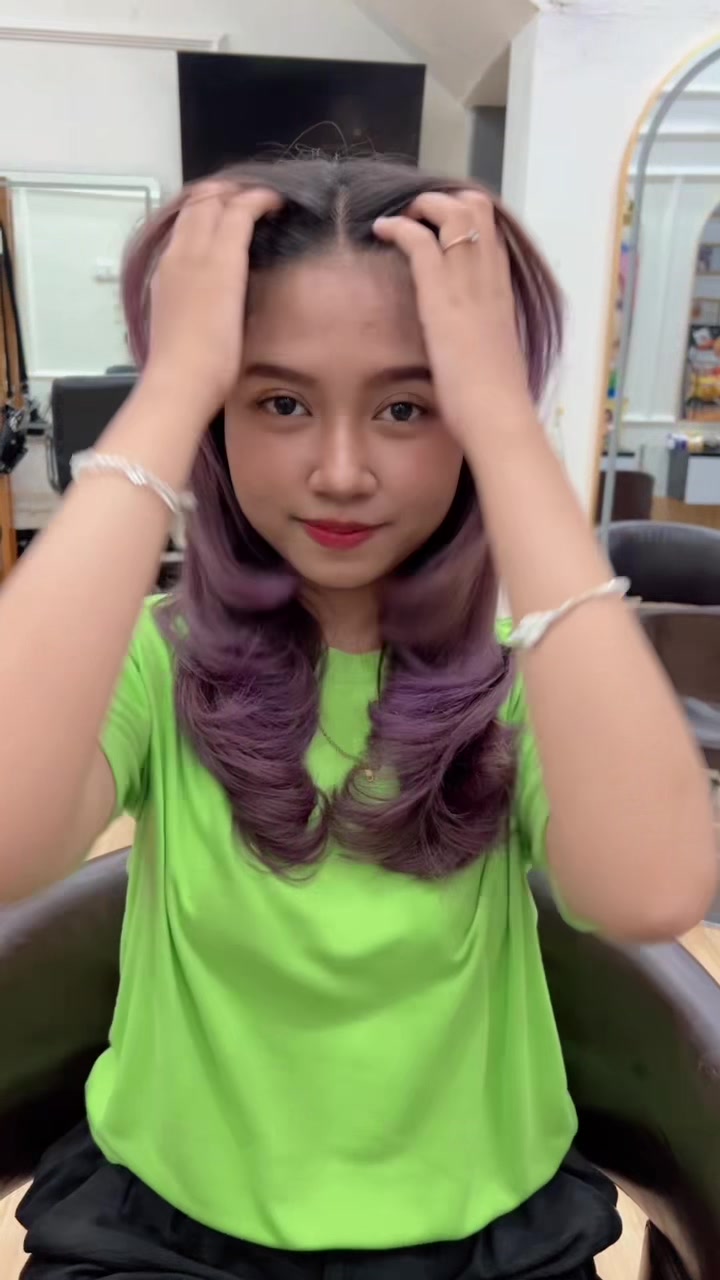 @BARBERELLA HAIR STUDIO