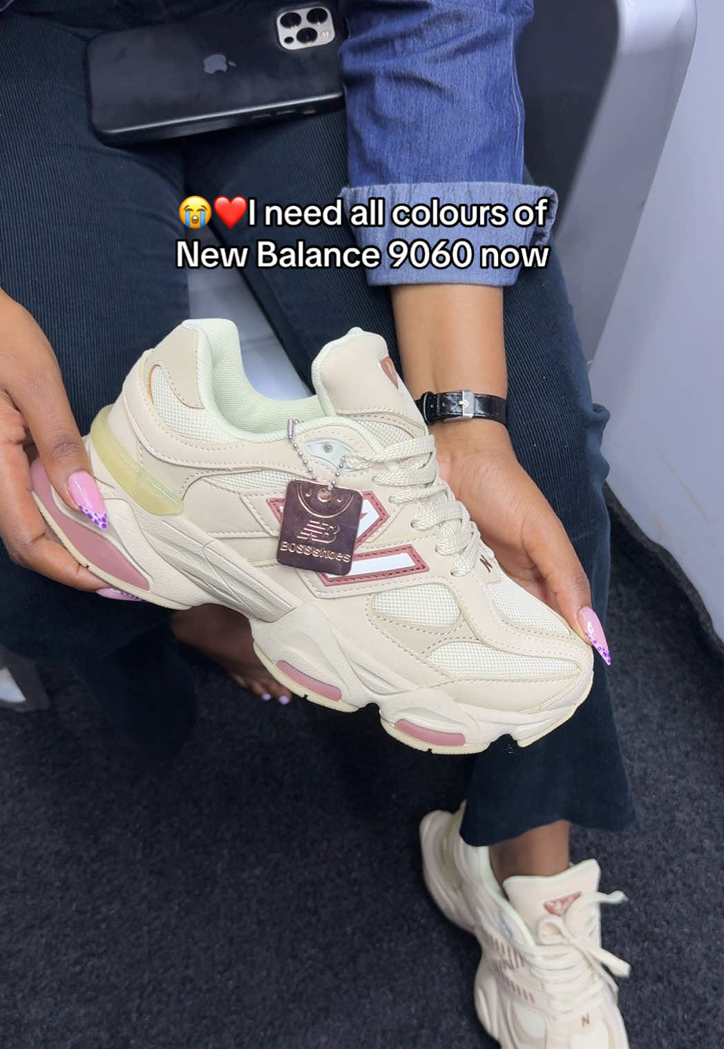 @NAIROBI SNEAKERS™️