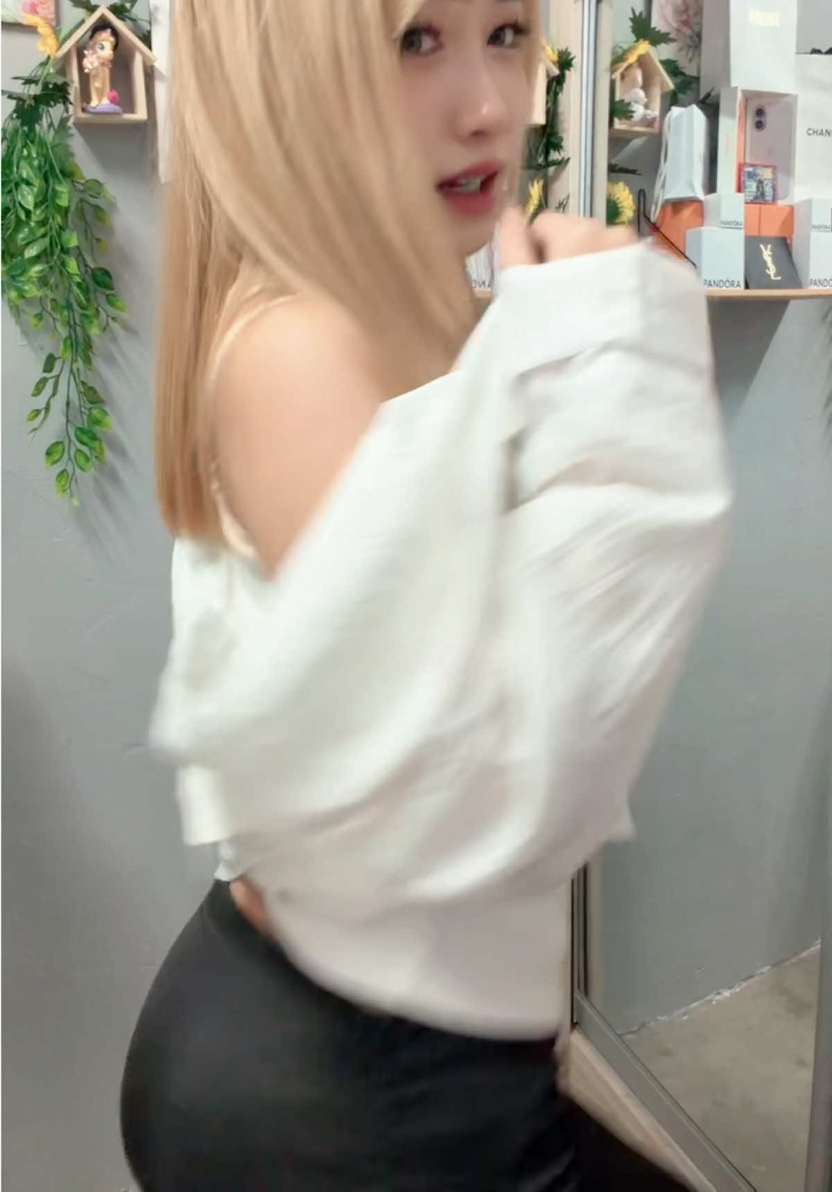 @hmmm_mm105