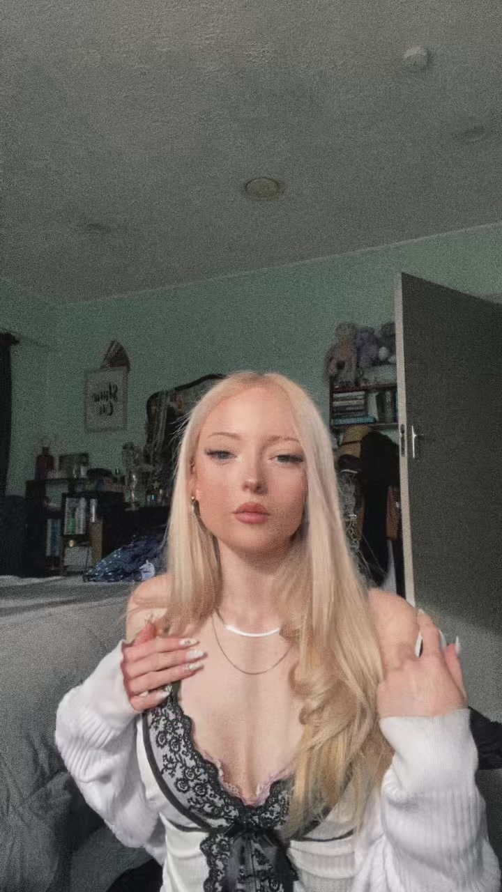 @🍸🎆L