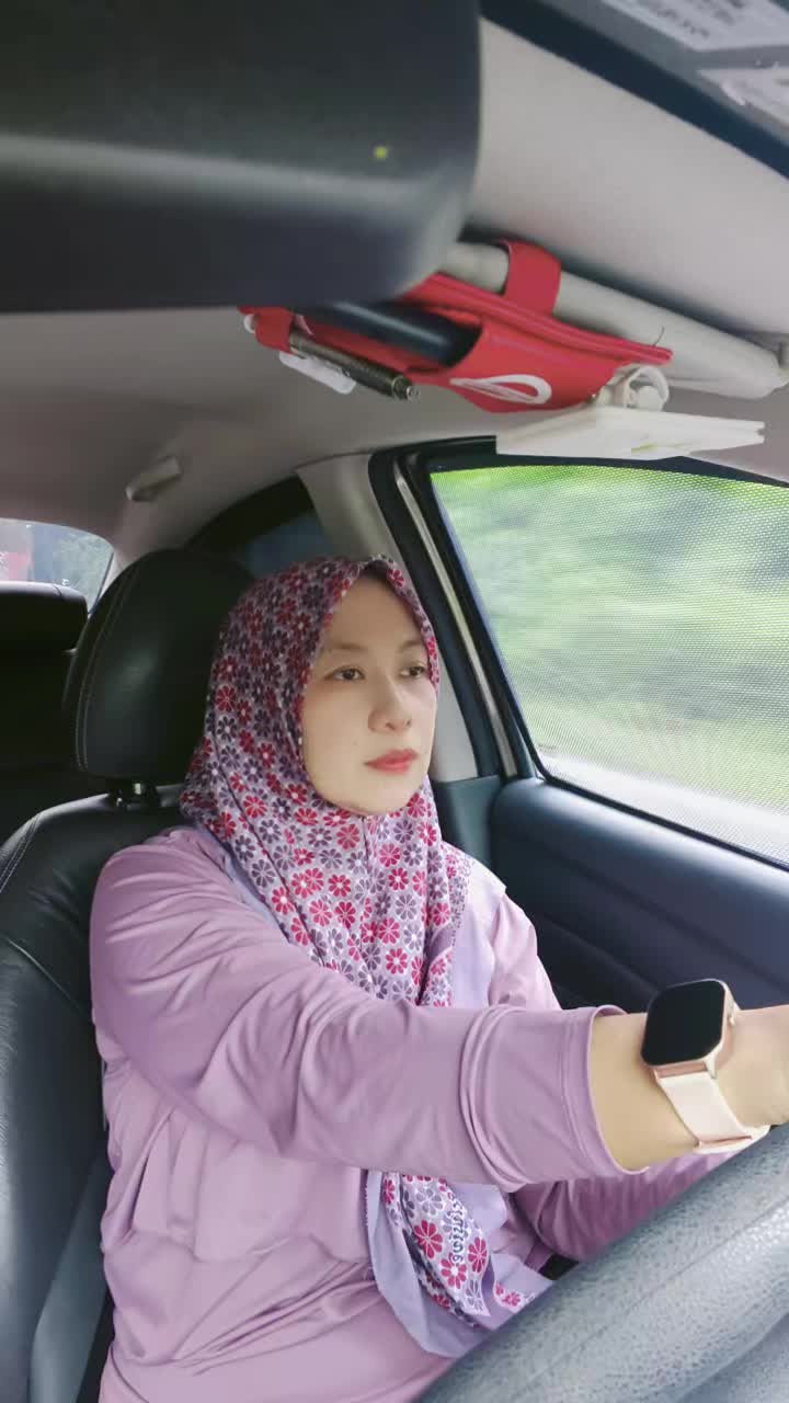 @Lieza_Halieza