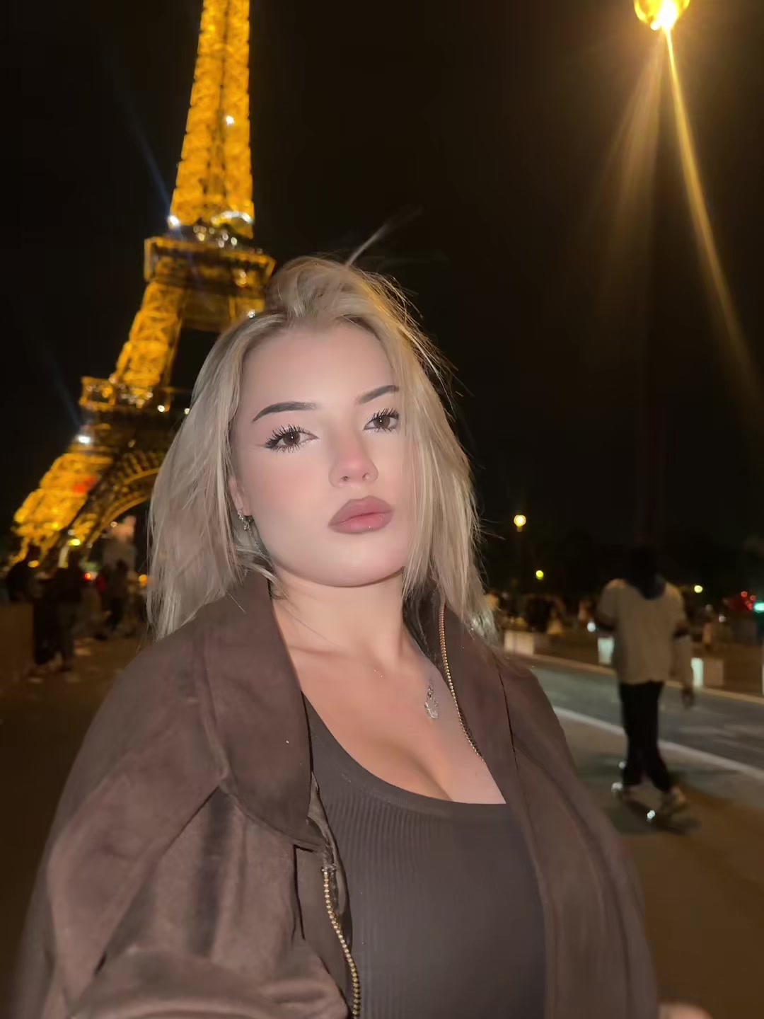 @evaxevis
