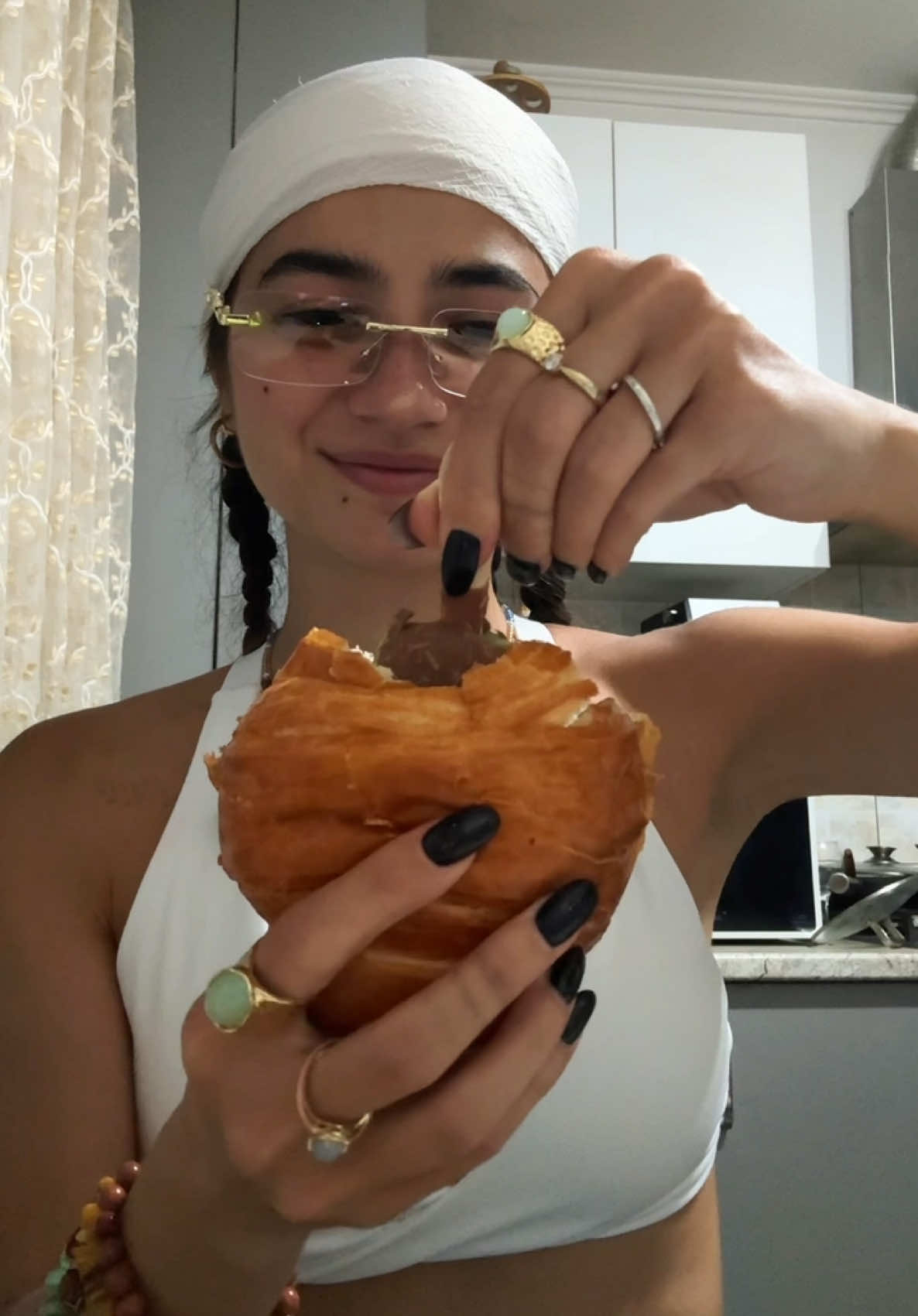 @_bellaraa_