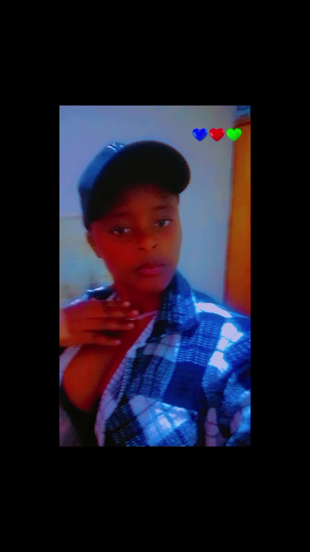 @girl of few words 🇰🇪🇱🇧