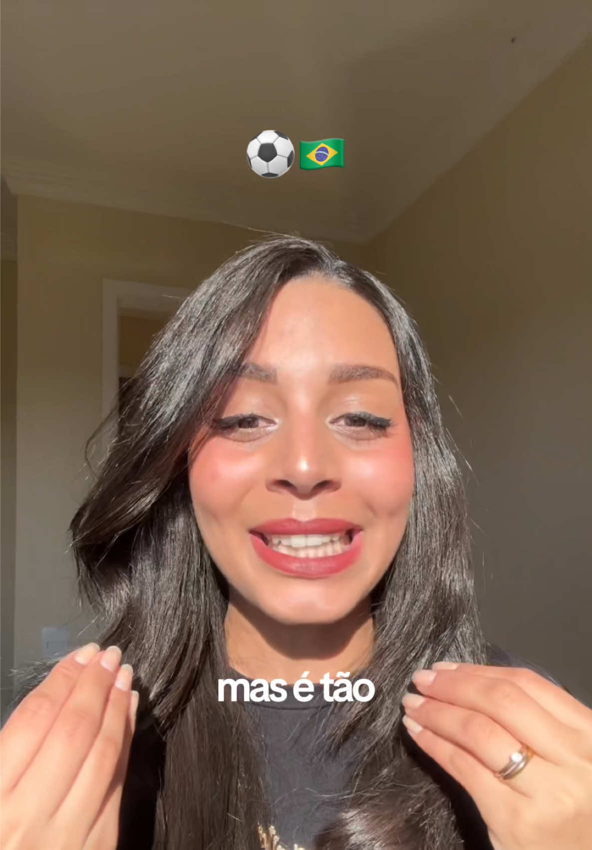 @Elena Ayala