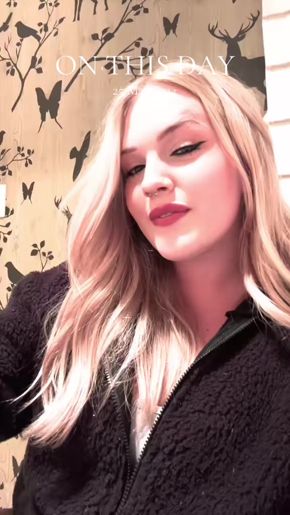 @caitlinabigale