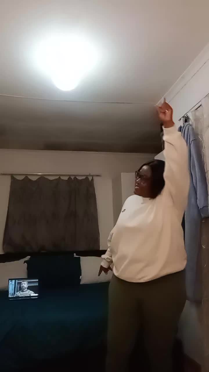 @Tee
