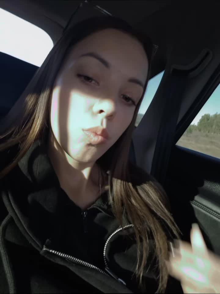 @Viktoria💋