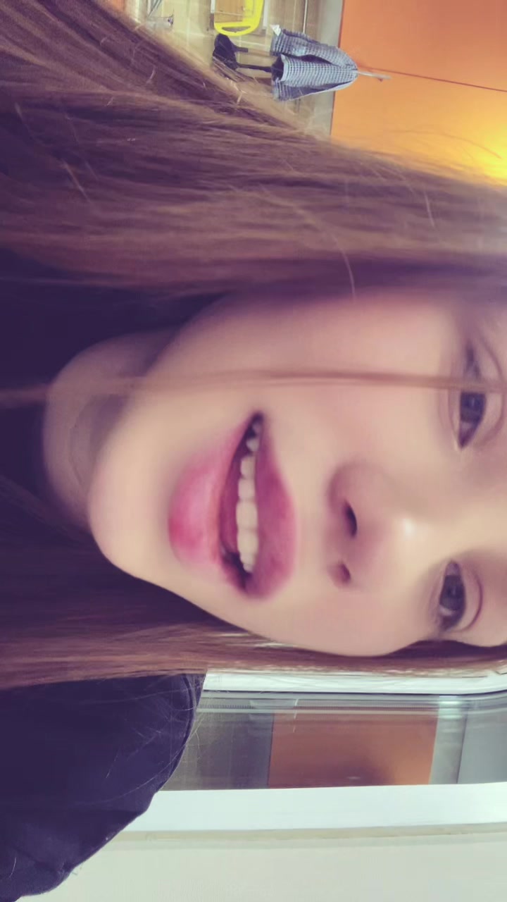 @Яна🎀