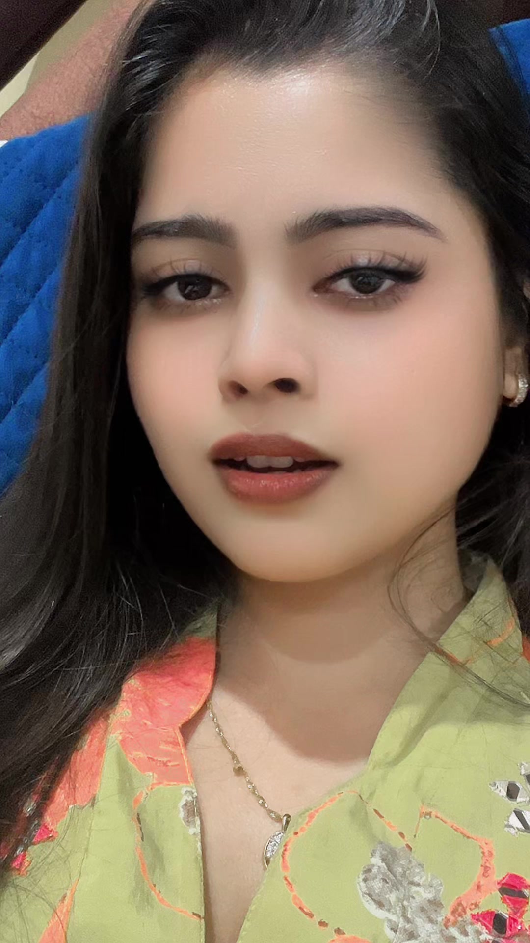 @👑Saanvi Mehra🕊️