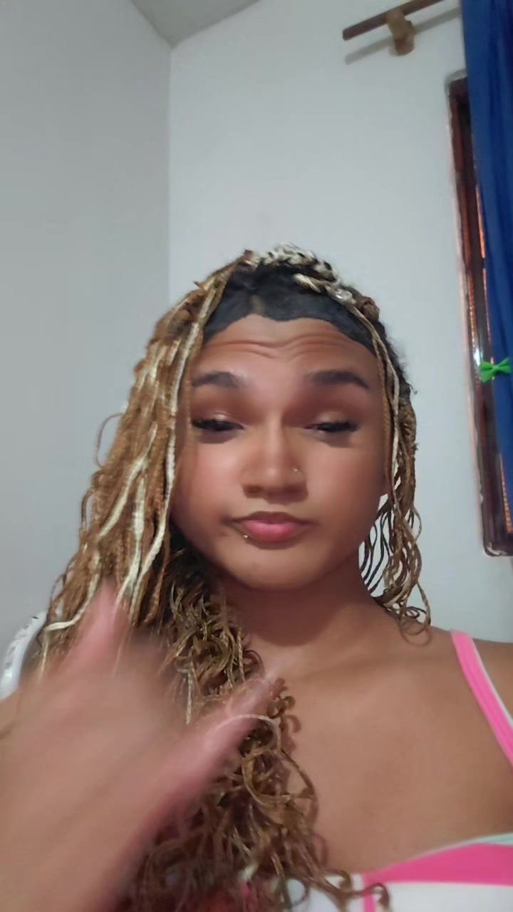 @Cris ✨✨