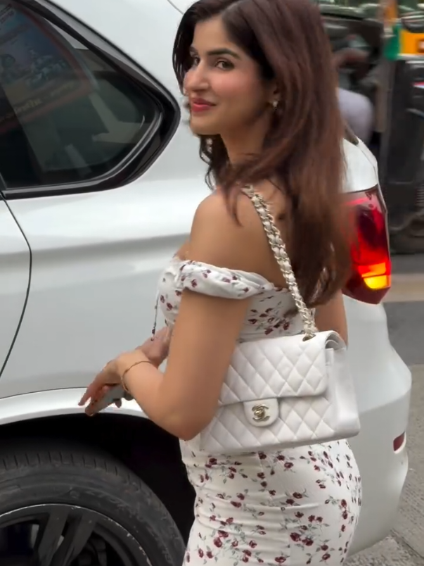 @Sakshi Malik Cute😘