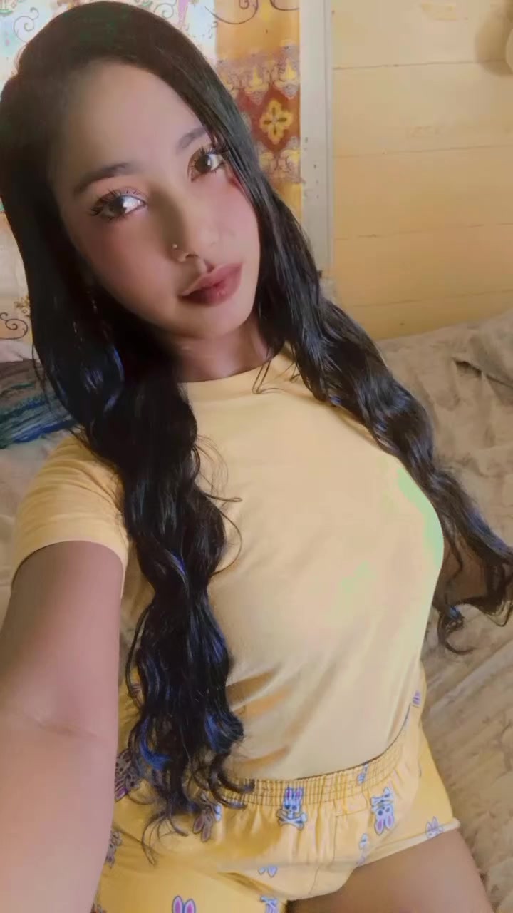 @🦋✨️Shivani✨️🦋