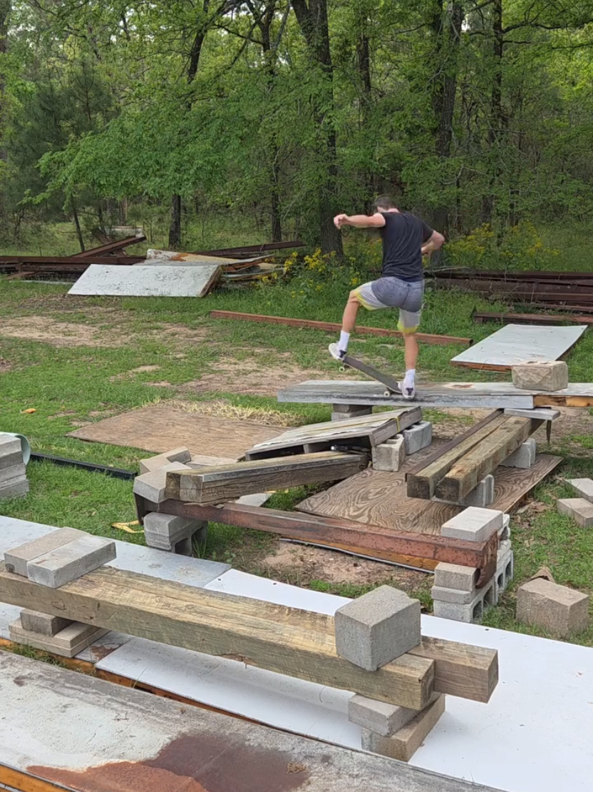 @Jason / skateboarding