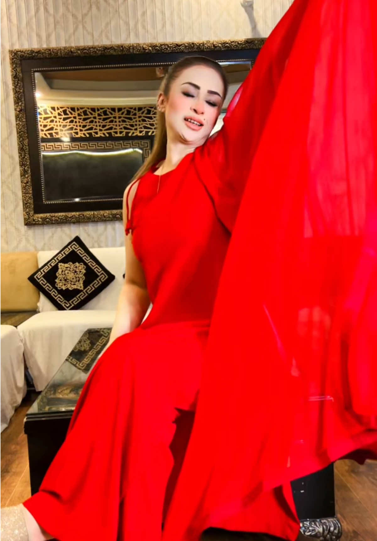 @Honey Shahzadi