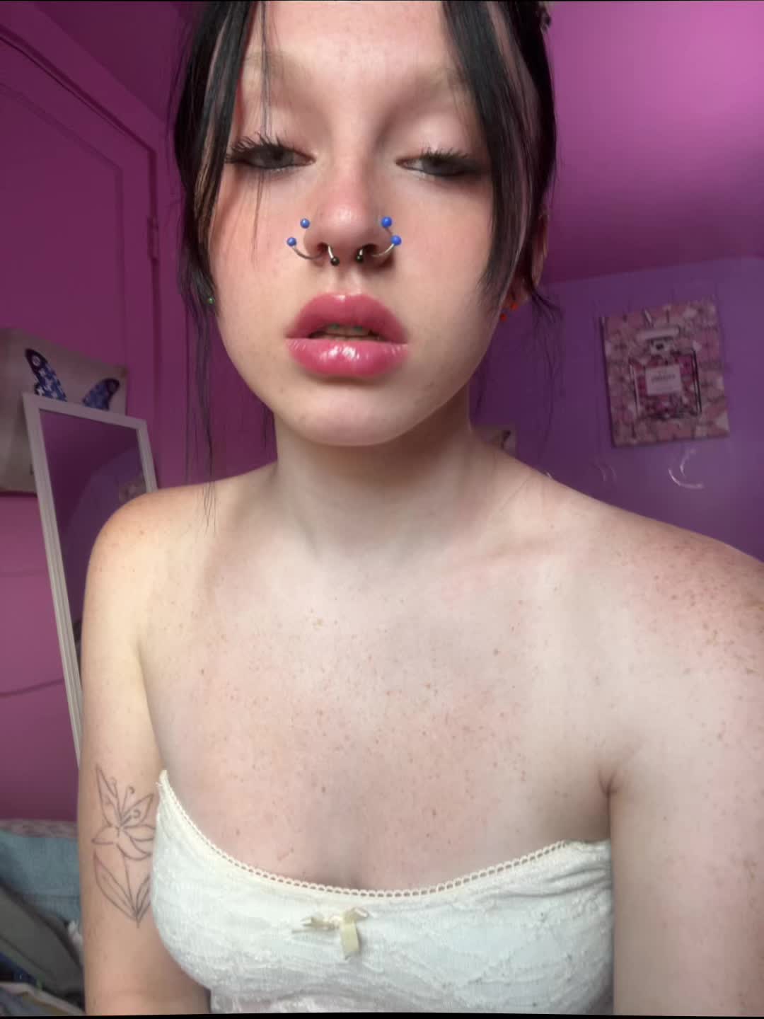 @โ