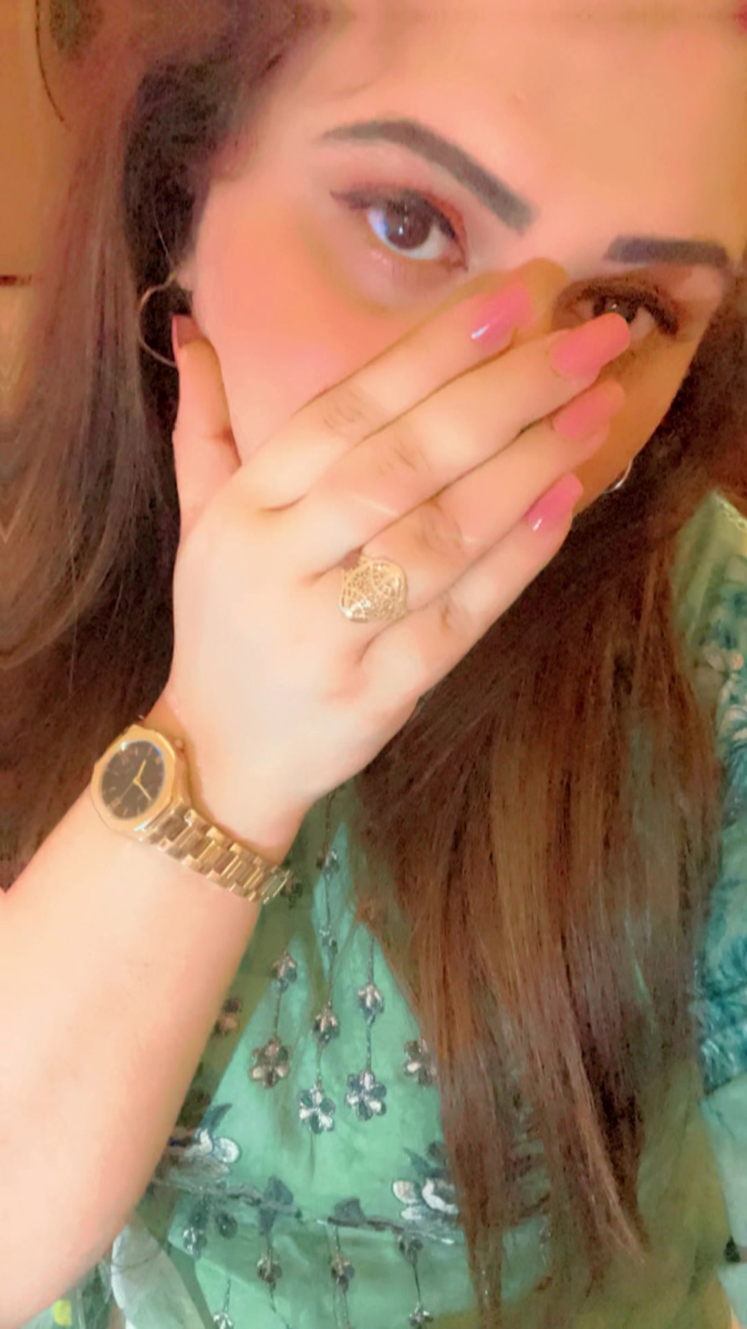 @Zara_khan_trader