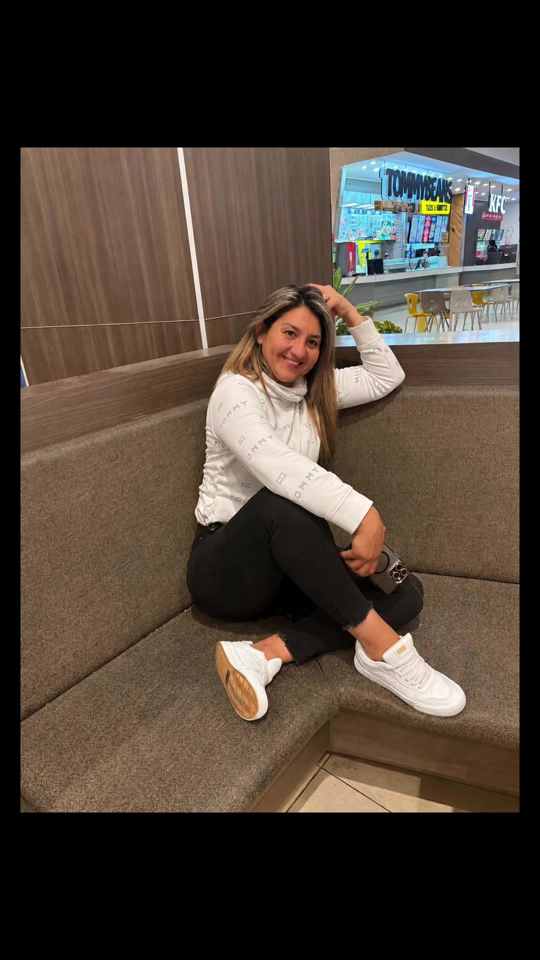 @daniela