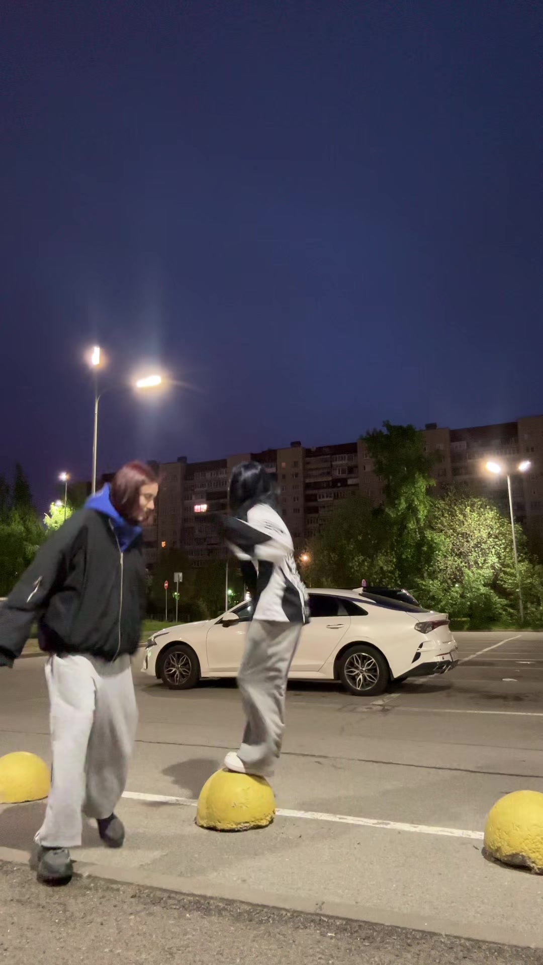@ася я