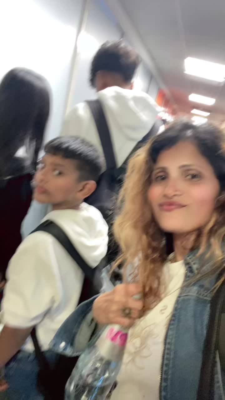 @Maleesha _fernando