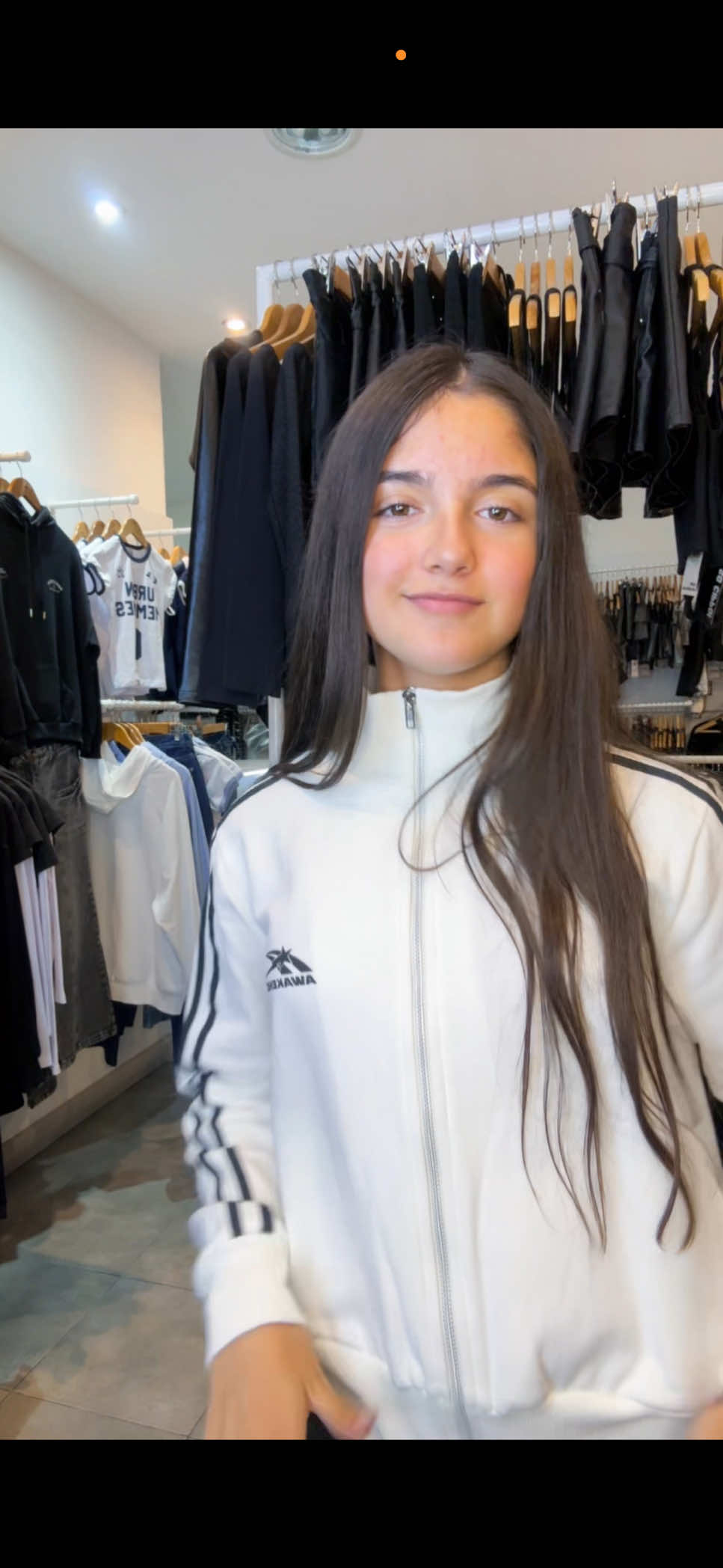 @REVOLUCIONTEENS